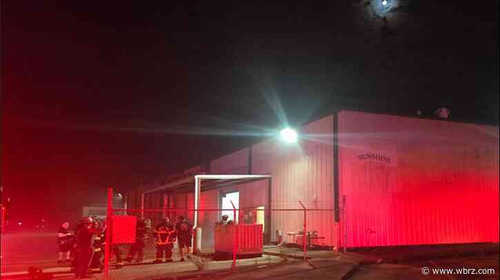 Overnight fire at dry cleaners quickly extinquished