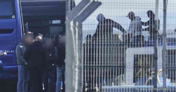 Migranti, la Cassazione rinvia alla Corte d’appello decisione su trattenimento nel centro Gjader: “È come un cpr”