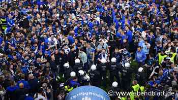 Live! Verletzte im Volksparkstadion nach Abpfiff gegen Ulm