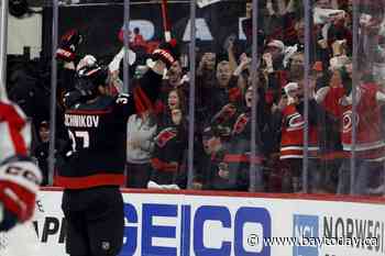 Svechnikov, Andersen lead Hurricanes past Capitals 4-0, lead series 2-1