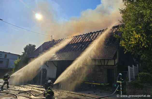 KFV-CW: Jugendliche setzen in Calw-Stammheim Gebäude in Brand / Eingelagertes Heu erschwert Löscharbeiten in Nachbarschaft von Schule und Kindergarten