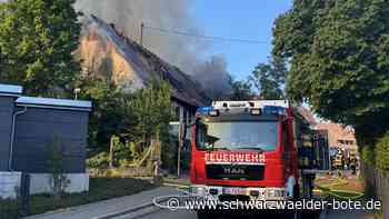 Feuer in Stammheim: Scheune und Haus gehen in Flammen auf – Brandstifter vor Ort ertappt?