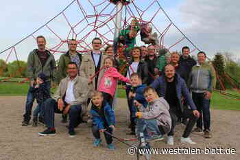 Kletterpyramide in den Emmerauen
