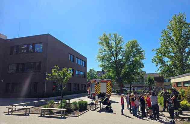 FW-WRN: Besuch der Feuerwehr an der Wiehagengrundschule: Brandschutz zum Anfassen