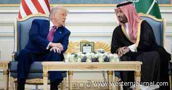 White House Celebrates as Trump Secures 'Historic' Win Immediately After Arriving in Middle East