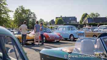 Autocafé lokt 155 oldtimers naar Campus De Nayer: “We willen de vergrijzing in de sector tegengaan”