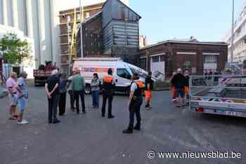 Stad laat inboedel van uitgezette kunstenaar zonder pardon afvoeren: “Zelfs geen tijd om afscheidsdrink te organiseren”