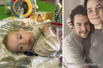 Ouders van Arthur zijn radeloos, want hun zoontje mag na 1,5 jaar nog altijd niet naar huis: “Er staat zelfs geen timing op”