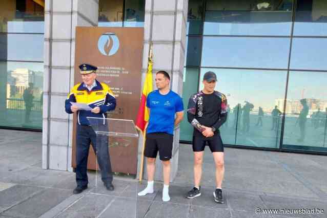 Politie-inspecteur die door België loopt moet strijd staken: “Maar enorm fier dat collega’s er een aflossingskoers van maken”