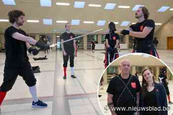 15de-eeuwse gilde bestaat nog steeds, maar in modern jasje: “Ook toen al was naast het zwaardvechten de gezelligheid belangrijk”