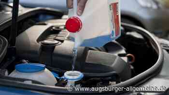 Wischwasser in Cabrio gespritzt: Insasse schüttet Vorausfahrendem Wasser durchs Fenster ins Auto