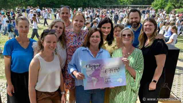 Sint-Michielscollege verrast Appel & Ei met gift van liefst 15.000 euro: tickets voor Tomorrowland, klusjes, maar ook examenvraag geveild