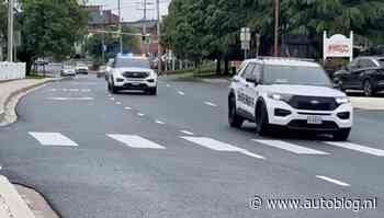 Video: politieagent zit niet op te letten