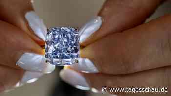 Seltener blauer Diamant für über 20 Millionen Dollar versteigert