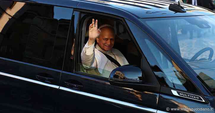 Leone XIV ci piace: il Papa è santo per statuto, anche in un’epoca come la nostra