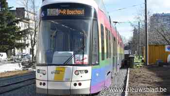 Bovenleidingsmasten aan Bolivarplaats worden hersteld: tramlijnen 1 en 4 volgen omleiding