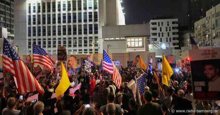 67 Ex-Geiseln fordern Netanjahu zu Geisel-Deal auf