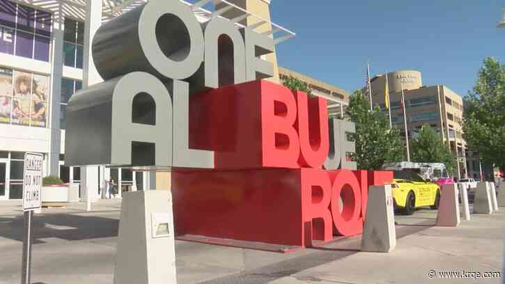 'It energizes downtown': Albuquerque Food Truck Fridays bring variety to Civic Plaza