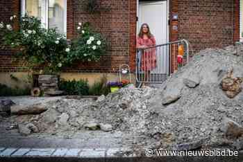 Tina kijkt al twee maanden op twee grote gaten: “Ronduit gevaarlijk”