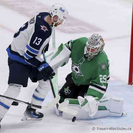 U.S. backup Oettinger outplaying starter Hellebuyck in NHL playoffs with Stars up 3-1 over Jets