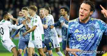 Wout Weghorst rent in tranen van het veld, Ajax treurt na late goal: ‘Eerste gedachte is dat je titel hebt weggegeven’