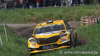 Vriend des huizes rijdt Sezoensrally met Verstappen-logo op zijn wagen: “Max zegt dat we hartstikke gek zijn”