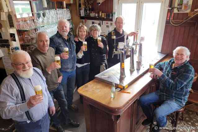 Cafébazen houden Op ’t Hoekske open voor het goede doel