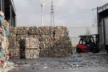 Dodelijk ongeval bij afvalverwerkingsbedrijf: arbeider wordt aangereden door heftruck en overlijdt