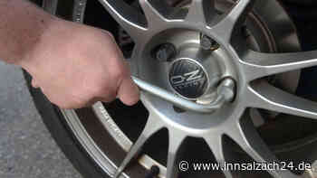 Radschraubern gelockert? Gefährlicher Vorfall auf Aldi-Parkplatz in Neuötting