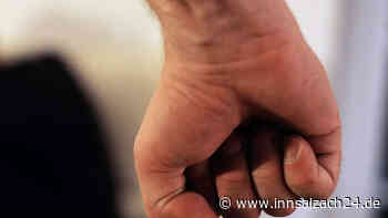 Moped-Raser schlägt Anwohner in der Lessingstraße in Burgkirchen nieder