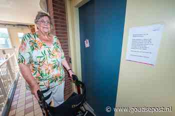Bewoners seniorenflat wekenlang binnen door kapotte lift, pas na twee weken tijdelijke oplossing