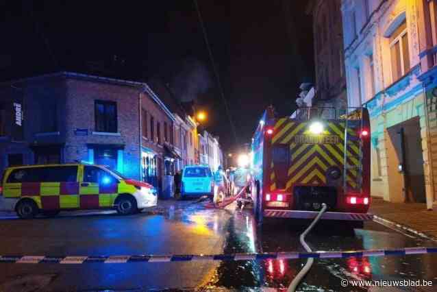 Man (55) vraagt vrijspraak voor opzettelijke brandstichting waarbij hij zelf zware brandwonden opliep: “Ik was ingedommeld met een sigaret”