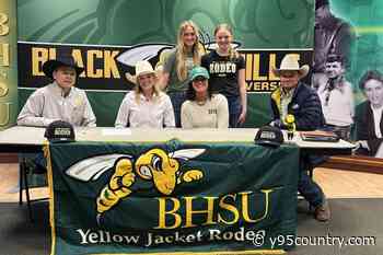 Buffalo’s Kamry Davis Commits to Black Hills St. for Rodeo