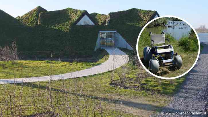 Rolstoelgebruikers rijden nu makkelijker door De Biesbosch