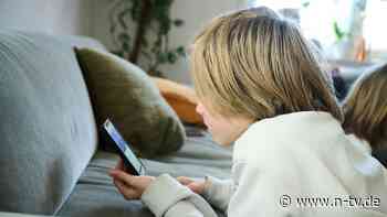 Experten warnen vor Folgen: Deutsche Jugendliche laut Studie zu lange vor Bildschirm