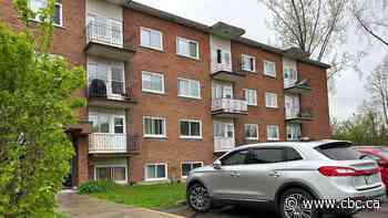 These Châteauguay, Que., tenants say their landlord is cashing in by pushing them out