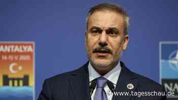 Ukraine-Liveblog: ++ Selenskyj lässt Verteidigungsminister verhandeln ++