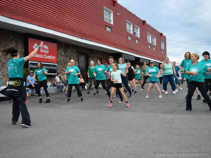 Sixth-annual Canadian Mental Health Association Champlain East fundraising dinner a bouncing success
