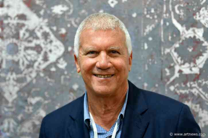 Larry Gagosian Buys BookHampton to Keep Pages Turning in East Hampton