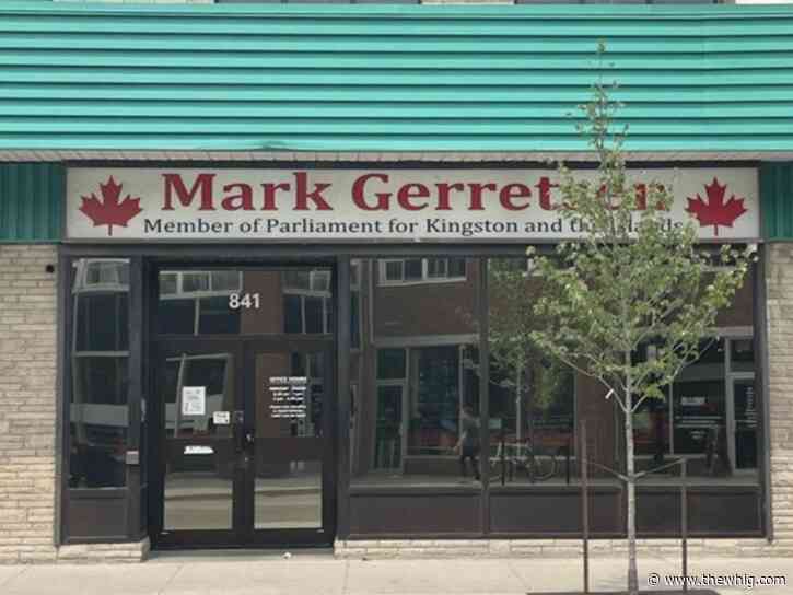 'Autonomous community members’ hold a sit-in at Gerretsen’s office