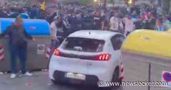 Auto rijdt in op menigte bij kampioenswedstrijd Barcelona, meerdere gewonden