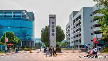 US administration considers adding Chinese chipmakers to export blacklist