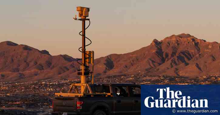 Judge dismisses trespassing charges against people crossing US-Mexico border