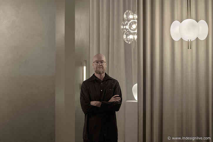 A stroll with Ross Gardam in his Milan exhibition