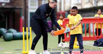 England cricketer pays visit to primary school in Bethnal Green
