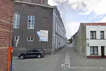 Meisje (17) loopt zware hoofdwonde op na val met step: “Haar toestand is zeer ernstig”