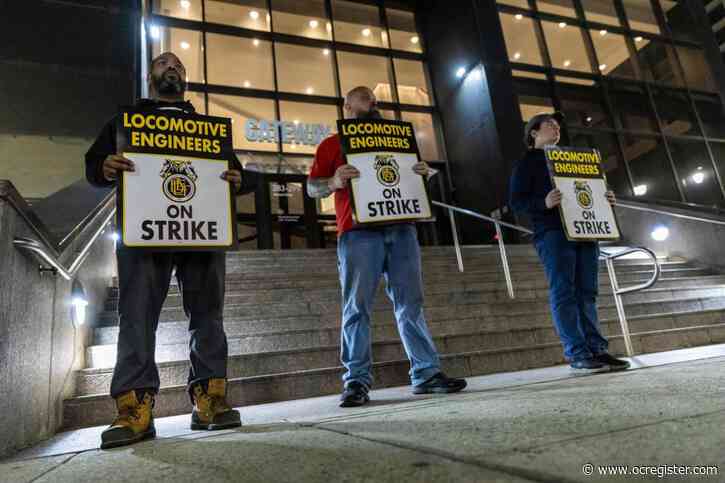 Strike by New Jersey Transit train engineers leaves some 350,000 commuters in the lurch