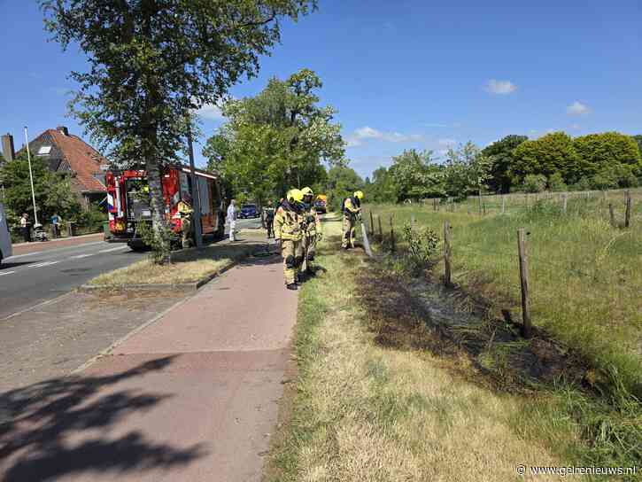 Bermbrand veroorzaakt verkeershinder, maaimachine mogelijk oorzaak