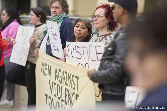 Concerns over protesters, man with smart glasses raised during hockey players’ trial