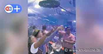 „Ausländer-raus“ und Hitlergruß: Seit wann gehören Rassismus und NS-Ideologie zum Alltag?